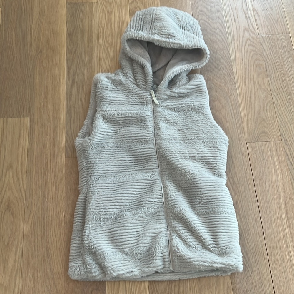 Widgeon vest from Nordstrom girls large